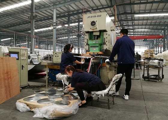 Het veelzijdige ronde aluminiumplaat van de 1000-serie is lichtgewicht en duurzaam voor keukenapparatuur