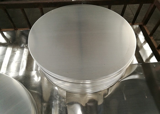 Kokende die Werktuigen 1060 Aluminium om Schijf met het Ontharden wordt diepgetrokken