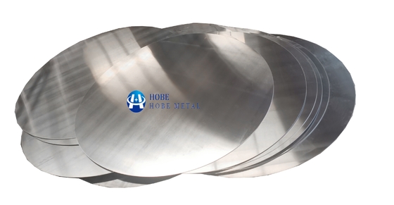Chinese leveranciers exporteren 5054 aluminiumbollets en hoogwaardige ronde aluminiumplaten voor verschillende kookgerei