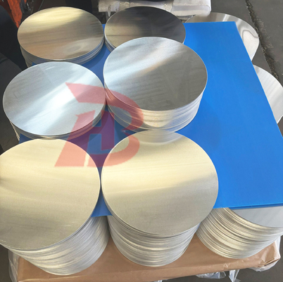 Productieproces fijn aluminium cirkeloppervlak glad spiegel trekvermogen sterk