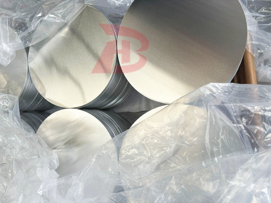Productieproces fijn aluminium cirkeloppervlak glad spiegel trekvermogen sterk