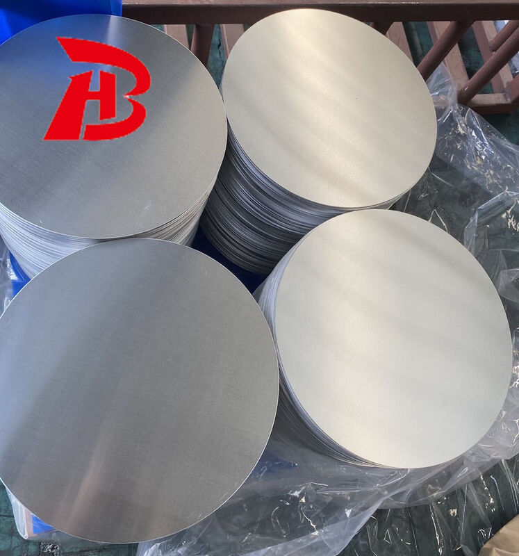 Aluminium cirkel voor kookgerei, diameter 80 - 1100 mm, dikte 0,5 - 6 mm. Verkrijgbaar uit fabrieksvoorraad.