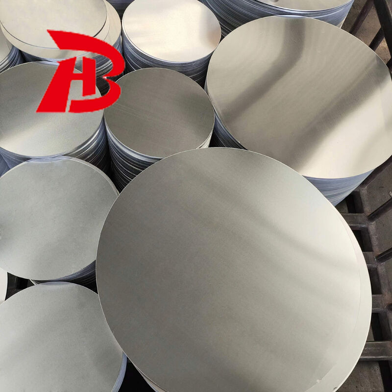 Gespecialiseerde aluminium ronde stukken voor keukengerei, 80-1100 mm lang, 0,5-6 mm dik. Uitstekend rekvormend effect.