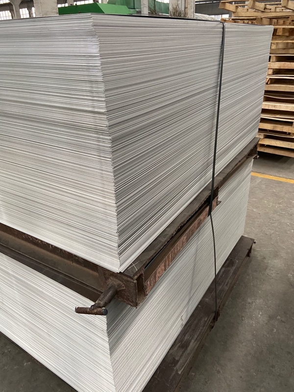 2024 Hot 1060 aluminiumplaat fabrikanten rechte haar lage prijs kan worden gebruikt voor het gebouw decoratie